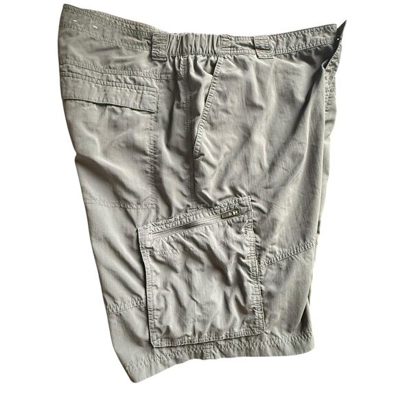 Columbia Omni-Shade Cargo‎ Hiking Shorts 40W 10L Grey Nylon Outdoor Utility - Picture 4 of 6